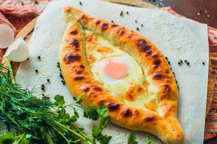 Khachapuri d'Adjarie au lait