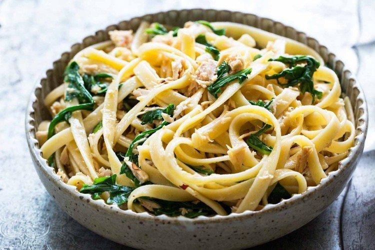 Pâtes au thon et aux épinards