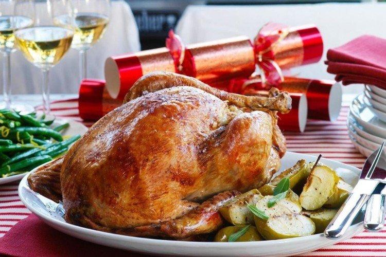 Dinde aux pommes au four