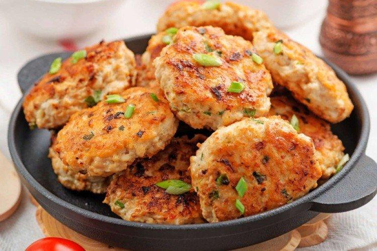 Escalopes de dinde avec du pain