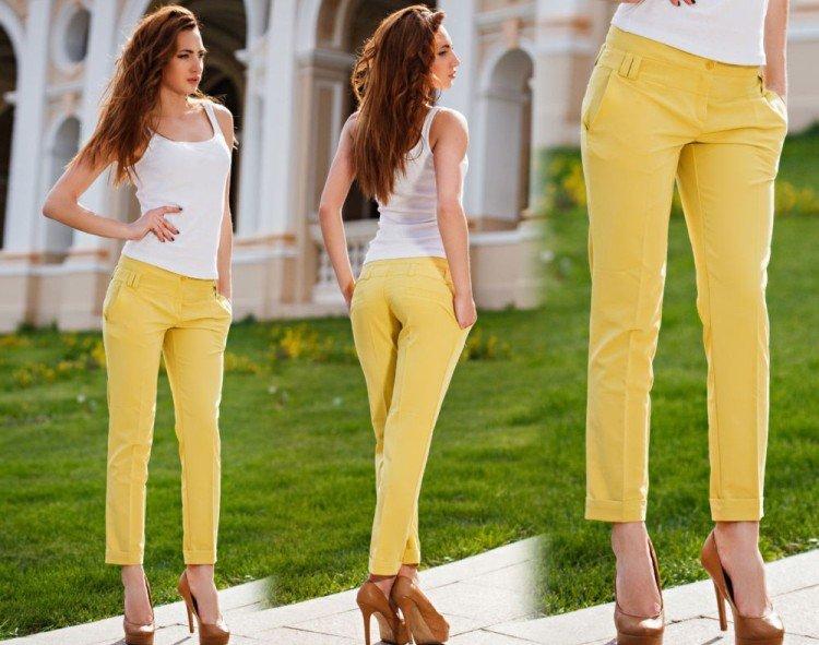 Pantalon court à revers