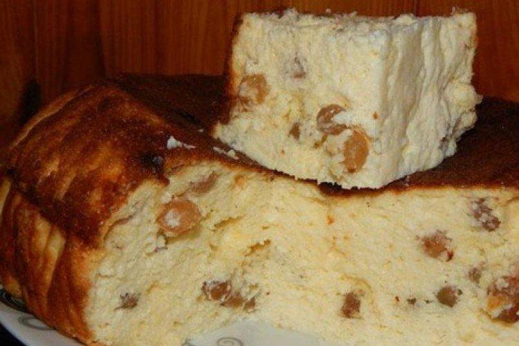 Fromage cottage de Pâques avec semoule et amidon