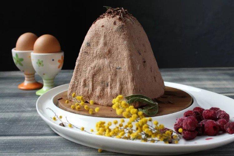 Fromage cottage de Pâques au chocolat