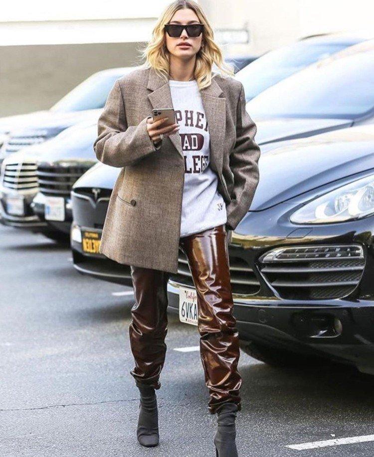 Que porter avec un pantalon en cuir - photos et idées