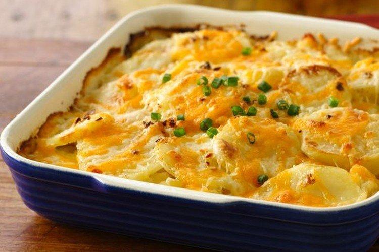 Casserole de pommes de terre à la crème sure