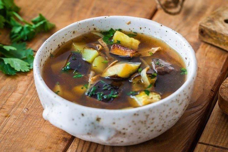 Soupe de porc aux aubergines