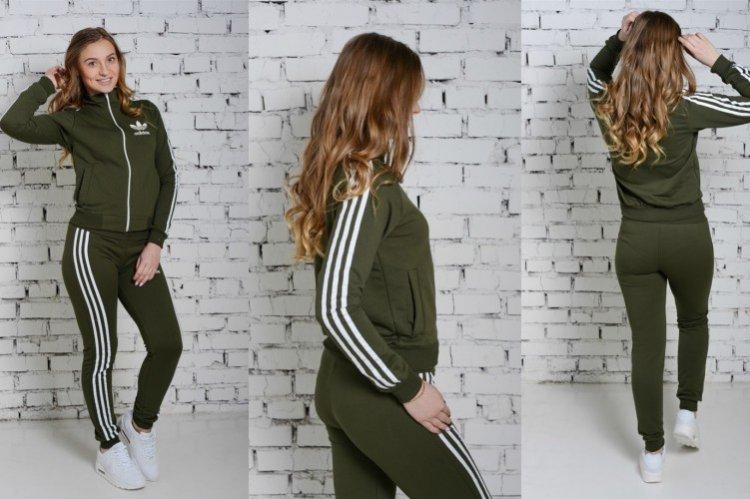 Survêtements à rayures