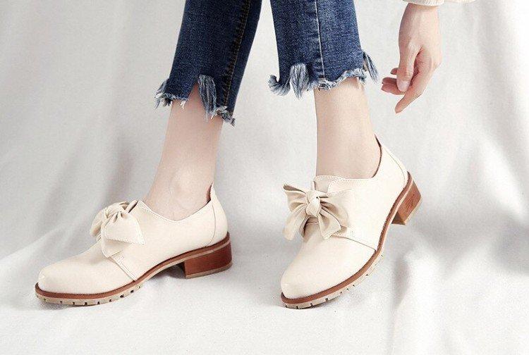 Chaussures pour femmes à la mode 2021 - photos et idées