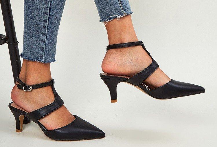 Chaussures pour femmes à la mode 2021 - photos et idées