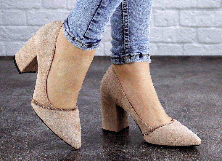 Chaussures pour femmes à la mode 2021 - photos et idées