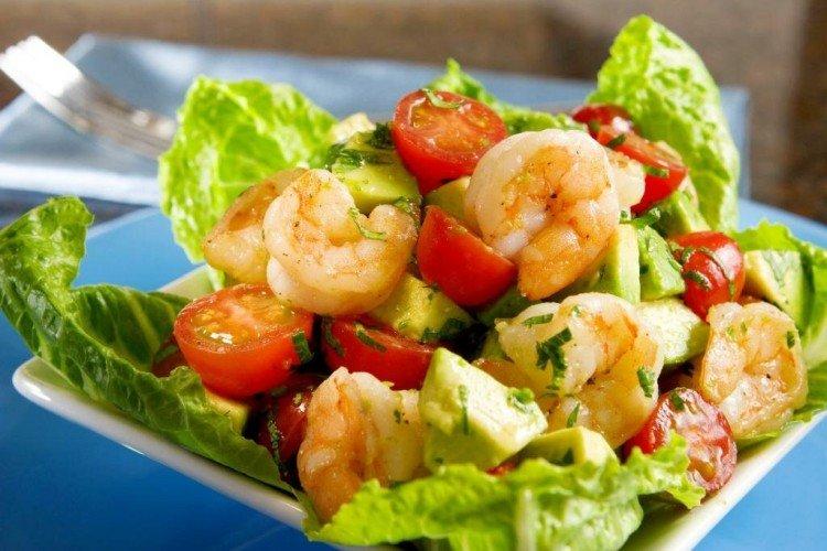 Salade de crevettes et avocat