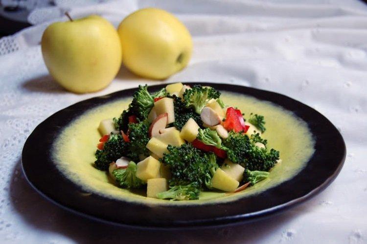 Salade de pommes et brocolis