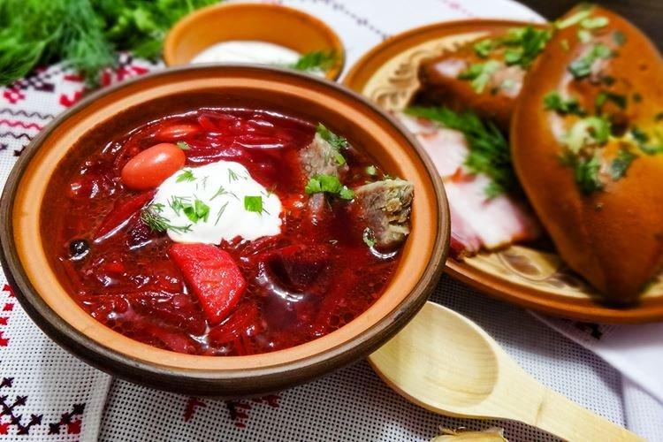 Bortsch avec choucroute et champignons