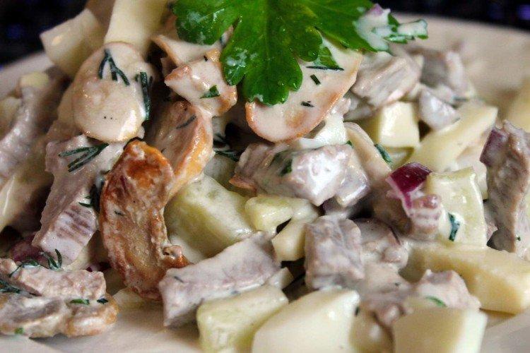 Salade de viande et champignons