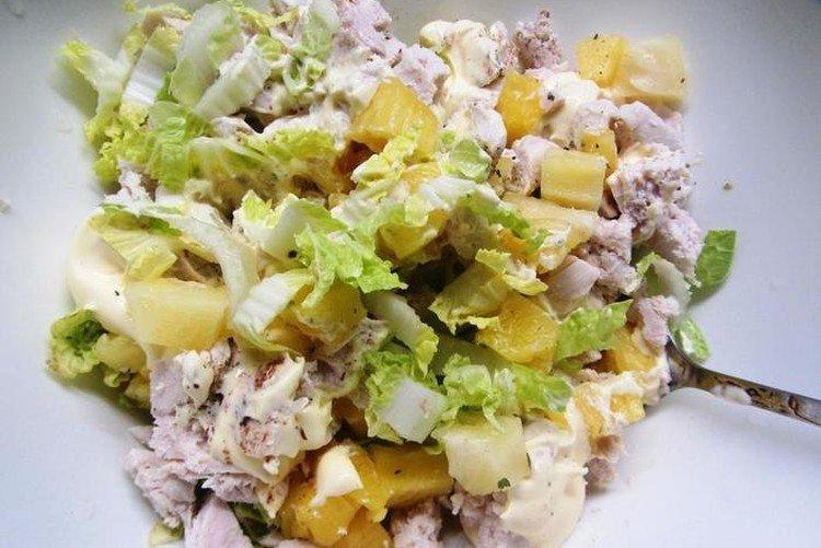 Salade de chou de Pékin à l'ananas