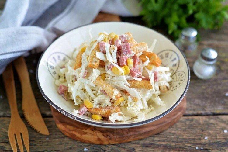 Salade de chou de Pékin aux croûtons