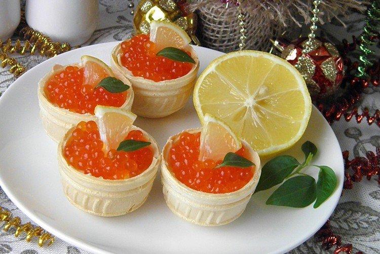 Avec caviar et fromage à la crème