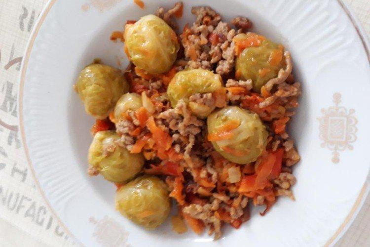 Choux de Bruxelles à la viande hachée