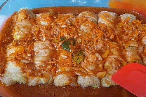 Rouleaux de chou de Pékin au four