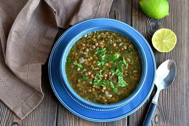 Soupe aux épinards et lentilles