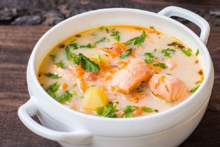 Soupe de poisson à la truite au fromage fondu
