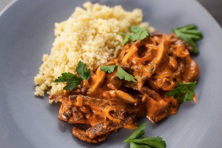 Boeuf stroganoff sauce moutarde-tomate