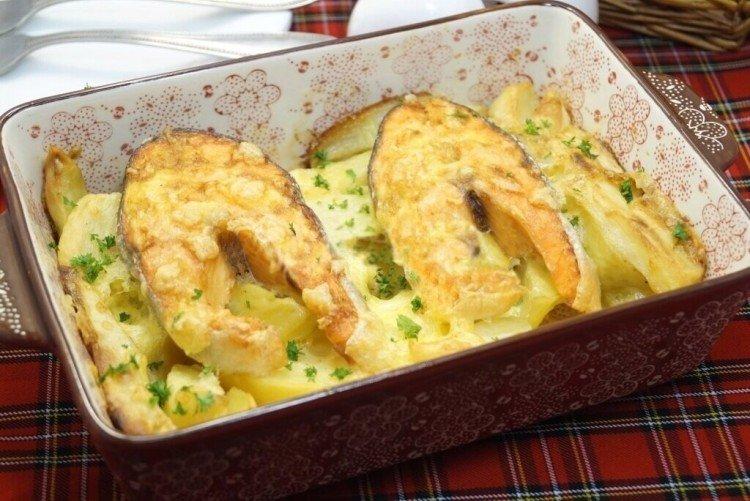 Truite aux pommes de terre au four