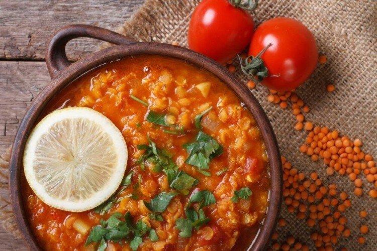 Soupe de tomates aux lentilles