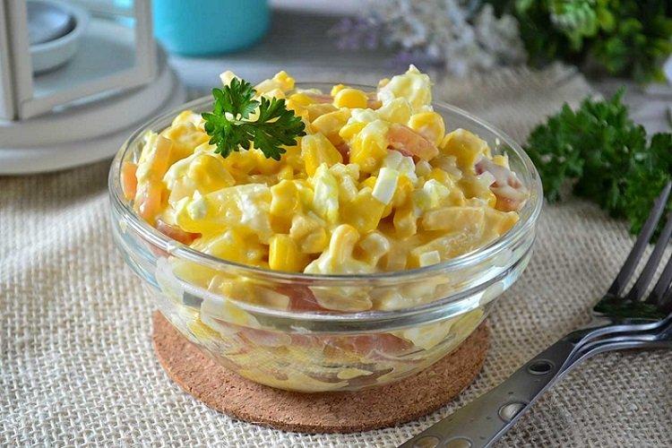 Salade de poulet et ananas