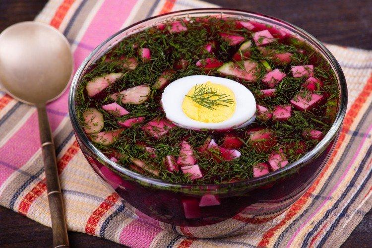 Bortsch froid avec saucisse