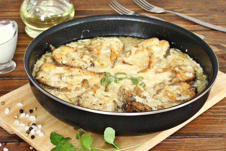 Poisson au four à la crème sure