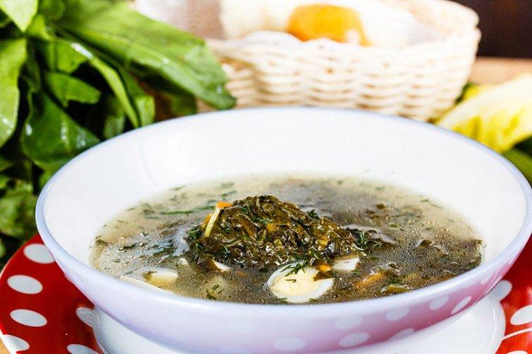 Bortsch vert aux boulettes de viande