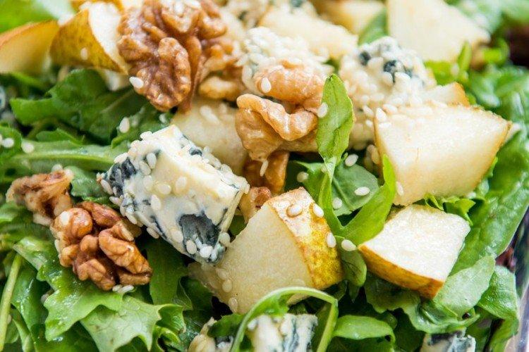 Salade de champignons sautés et poire