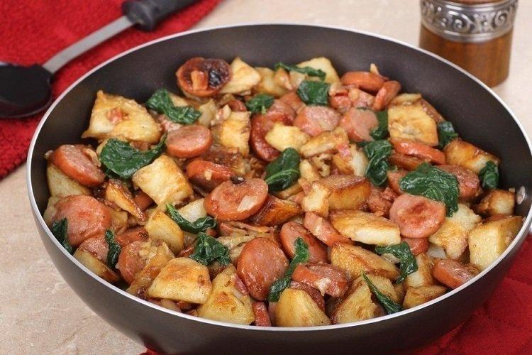 Pommes de terre sautées aux saucisses