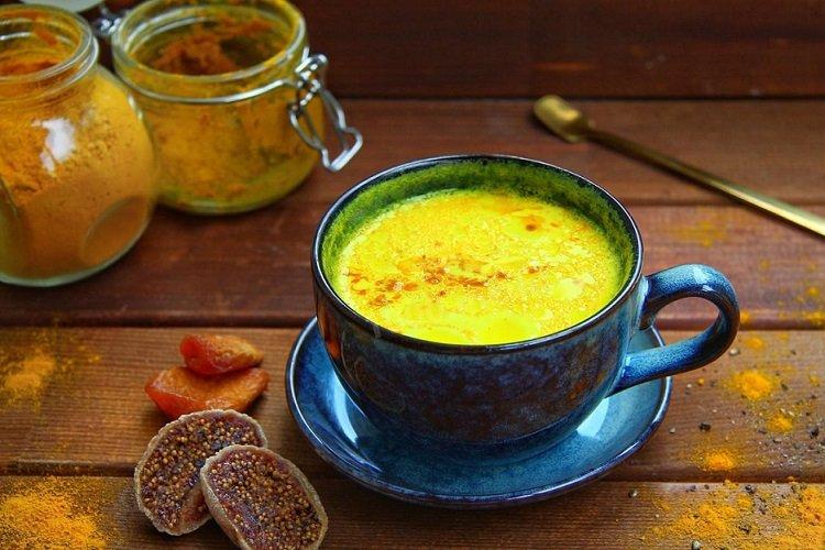 Soupe de lait indienne aux nouilles