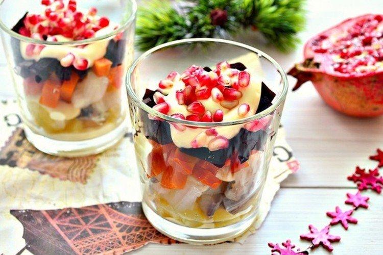 Salade de hareng aux graines de grenade