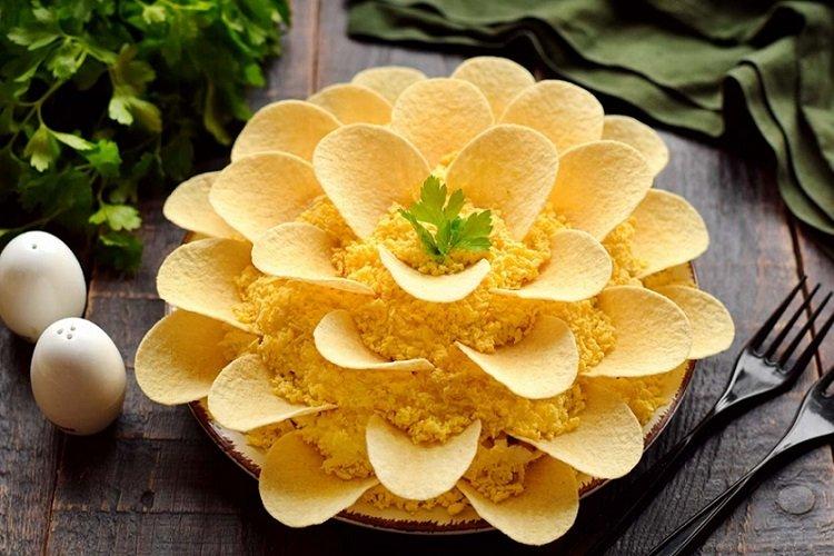 Salade de chips et calamars