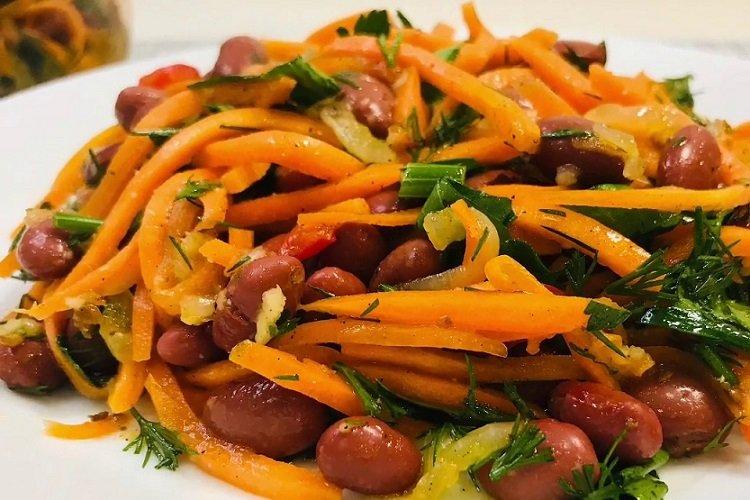 Salade de haricots rouges et carottes à la coréenne