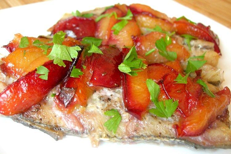 Filet de goberge aux prunes