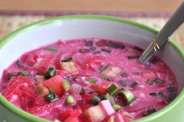 Betterave froide avec saucisse