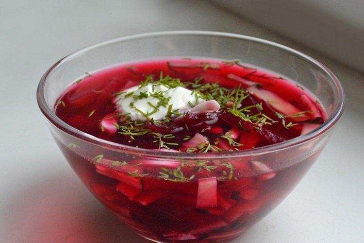 Betterave froide sur eau minérale