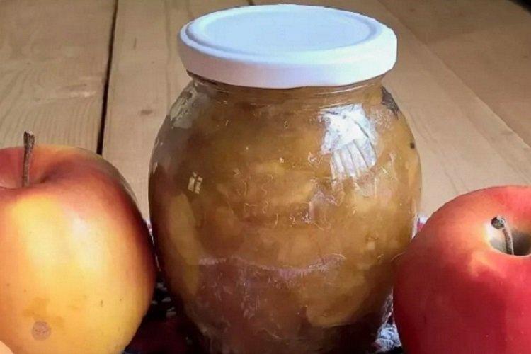 Confiture de pomme et rhubarbe