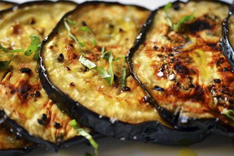 Aubergines au four à l'huile d'olive