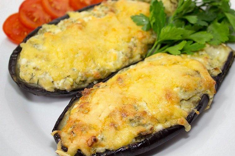 Aubergine au fromage et à l'ail