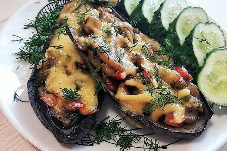 Aubergine aux champignons au four