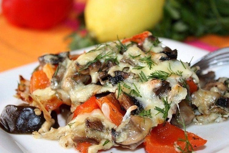 Aubergines aux champignons et poivrons