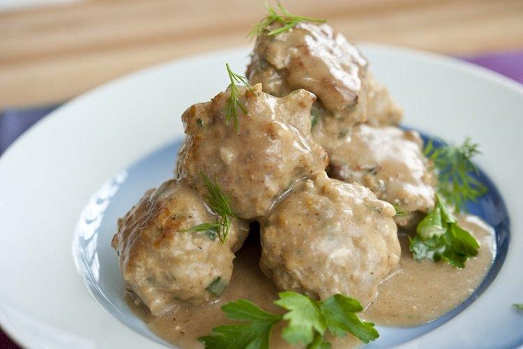 Boulettes de dinde à la crème sure