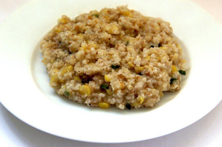 Bouillie d'orge aux petits pois