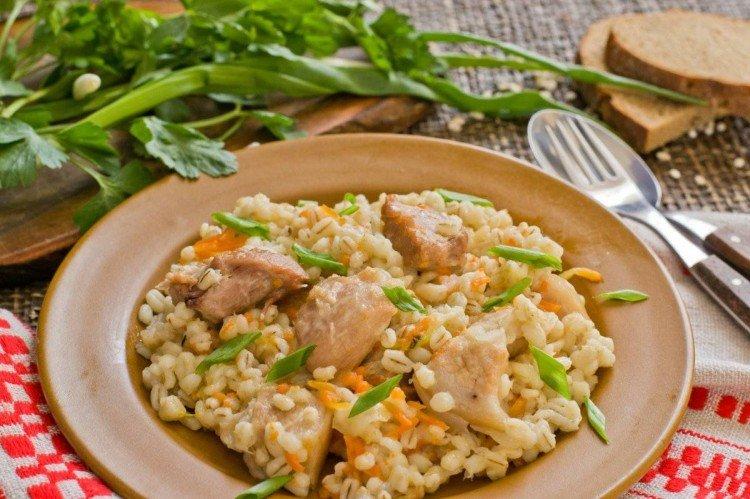 Bouillie d'orge au poulet