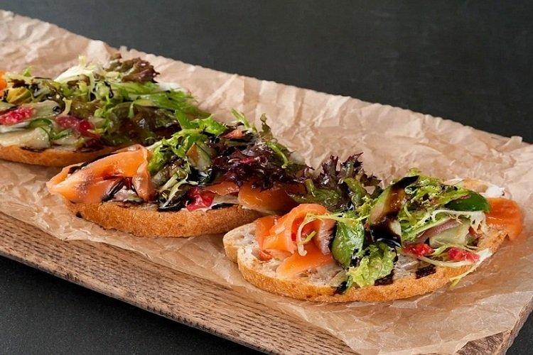 Bruschetta au saumon